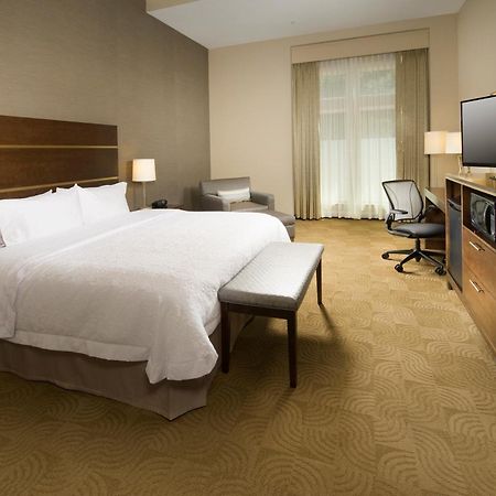 Hampton Inn & Suites San Antonio-Downtown/Market Square Екстериор снимка