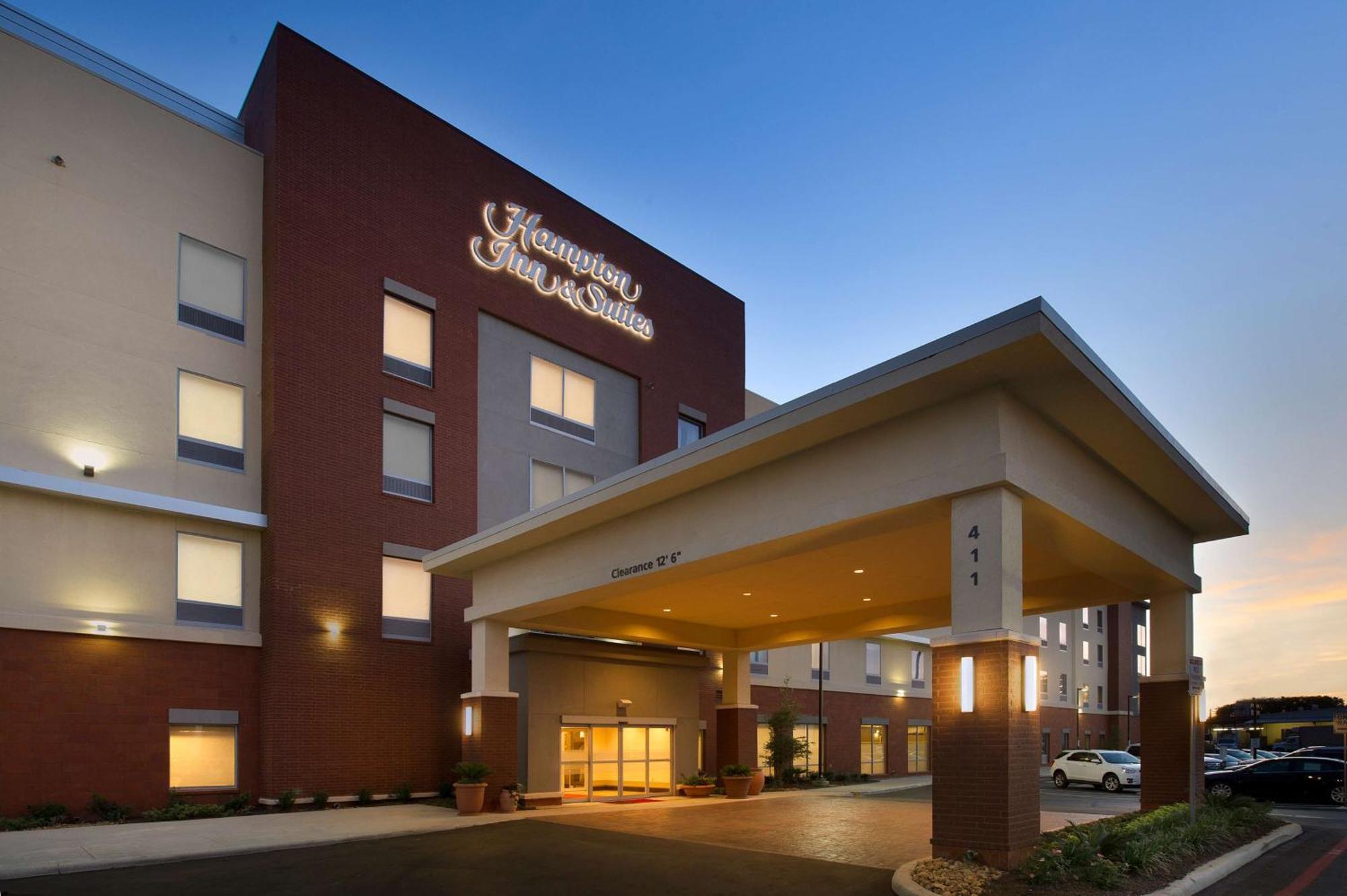 Hampton Inn & Suites San Antonio-Downtown/Market Square Екстериор снимка