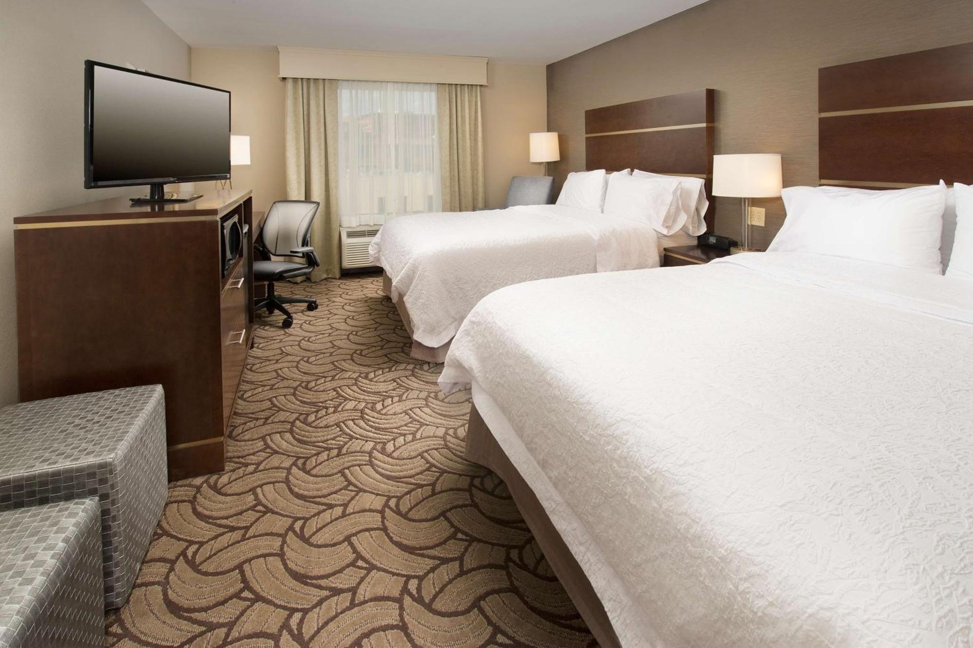 Hampton Inn & Suites San Antonio-Downtown/Market Square Екстериор снимка
